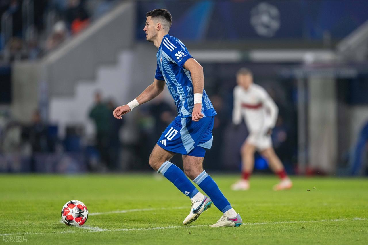 Kaiyun中国官网-中超又来大牌外援了！29岁欧冠球星加盟浙江队，20场送出7球3助攻